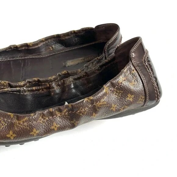 Louis Vuitton Lovely Brown Monogram Canvas Cube Patent-Leather-Trim Flats - Picture 7 of 11